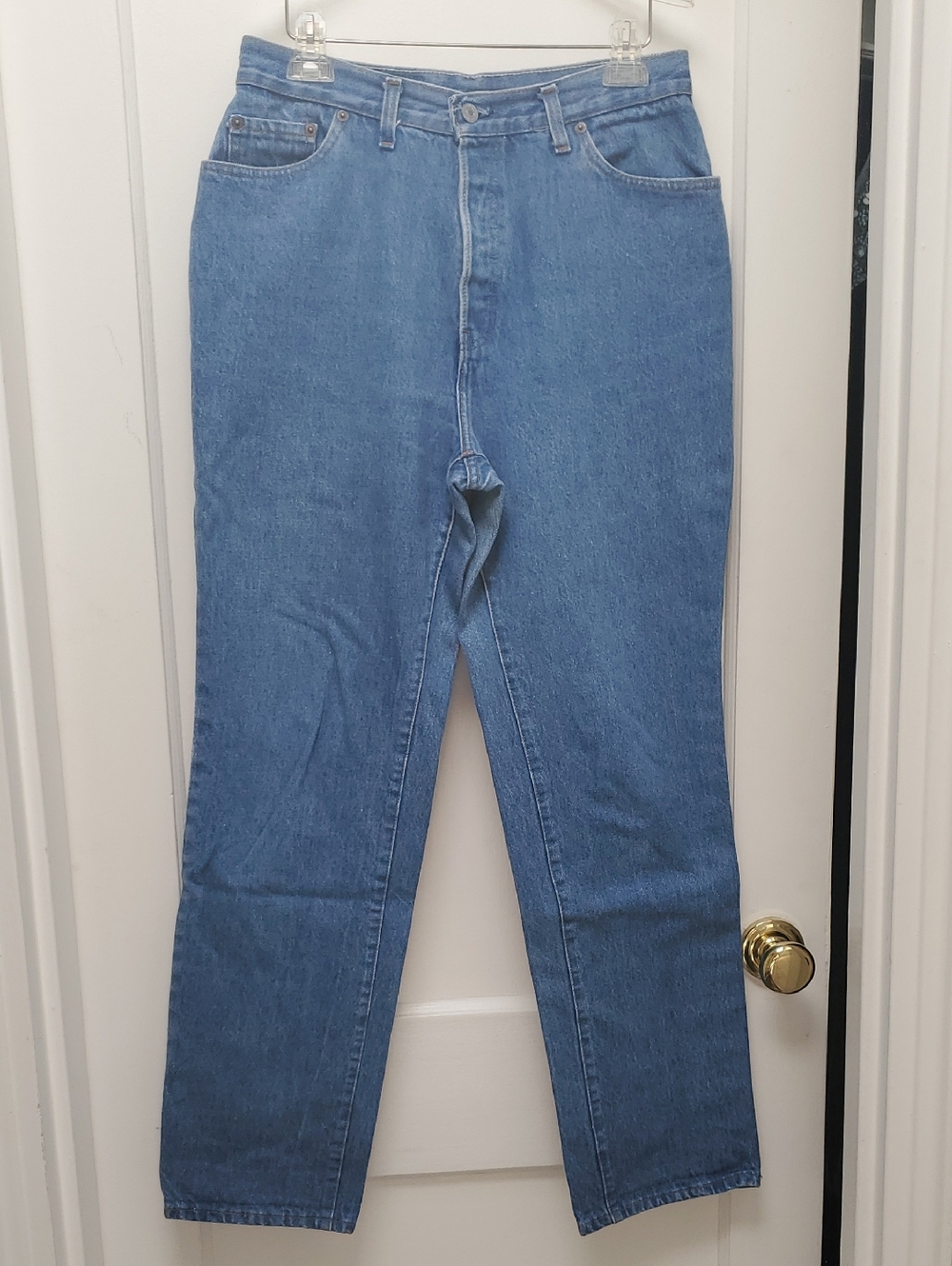 Vintage 1980s *Made In The USA* Levi's 501 Jeans Medium Blue Wash 31W/31L